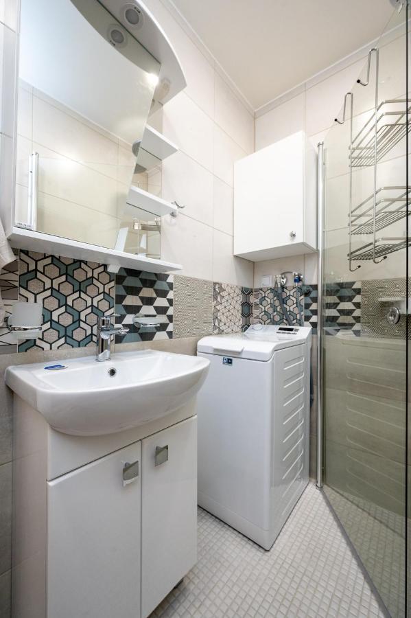 Brand New, Cozy And Quiet 1 Bedroom Apartment, Free Parking Tallinn Buitenkant foto